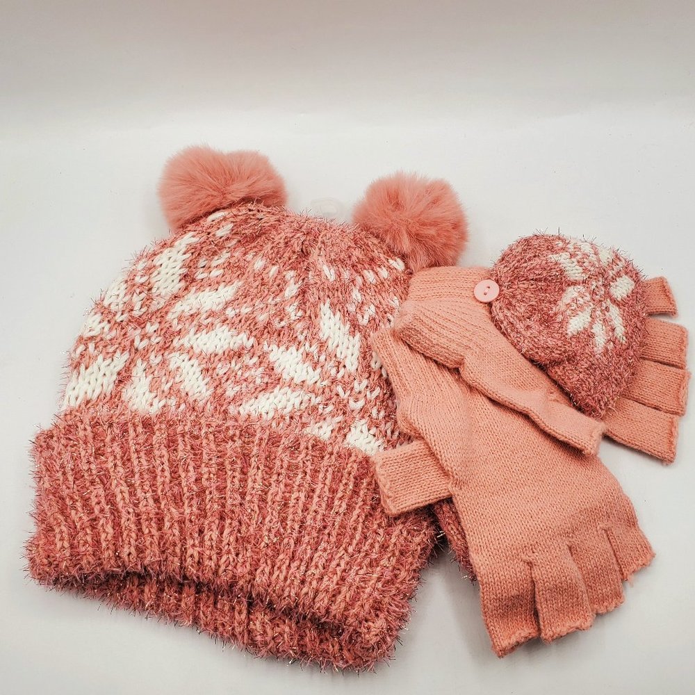 NWT KIDS DOUBLE POM POM HAT & GLOVE SET